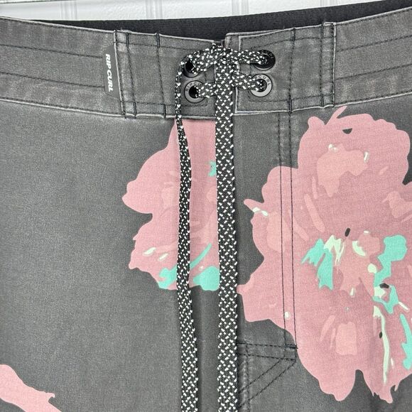 RIP CURL Sz 36 Mens Mirage Connor Flyer 19" Board Shorts Swim Trunks Floral - Picture 3 of 11